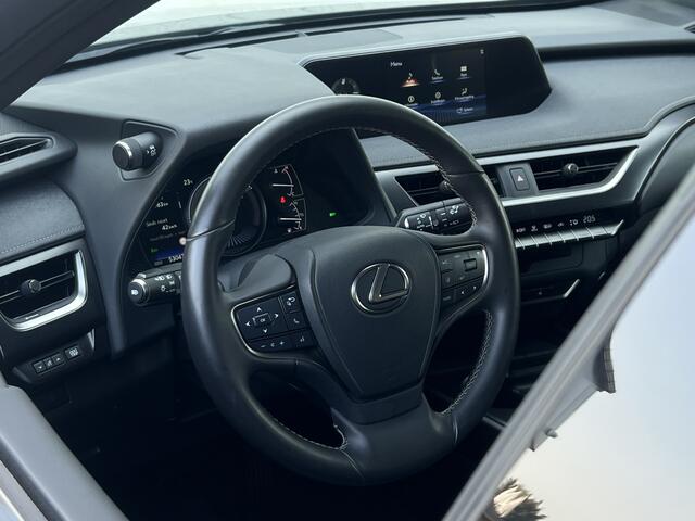 Lexus Ux 250h Style+ Edition | Leder | Camera | Carplay | 18 inch | Dodehoek