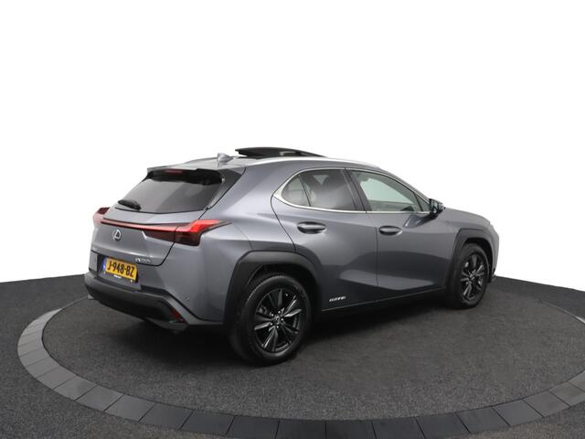 Lexus Ux 250h Luxury Line | Dealeronderhouden | Schuif-/kanteldak | Stoelverwarming | Lederen bekleding