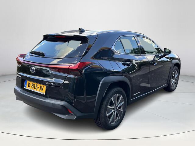 Lexus Ux 300e Business 54 kWh | Carplay | Adaptieve cruise control