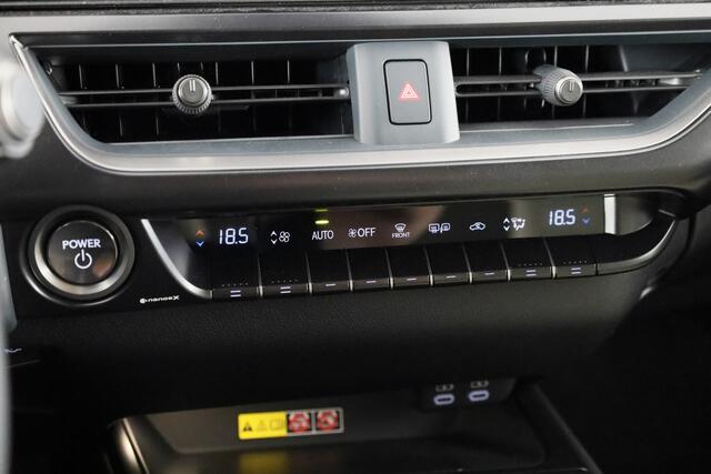 Lexus Ux 250h Luxury Line *DEMO* | Ivoor Leder Interieur + Stoelverwarming |