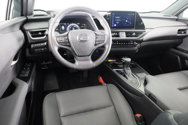 Lexus Ux 250h Luxury Line *DEMO* | Head up Display | Stoelverwarming |