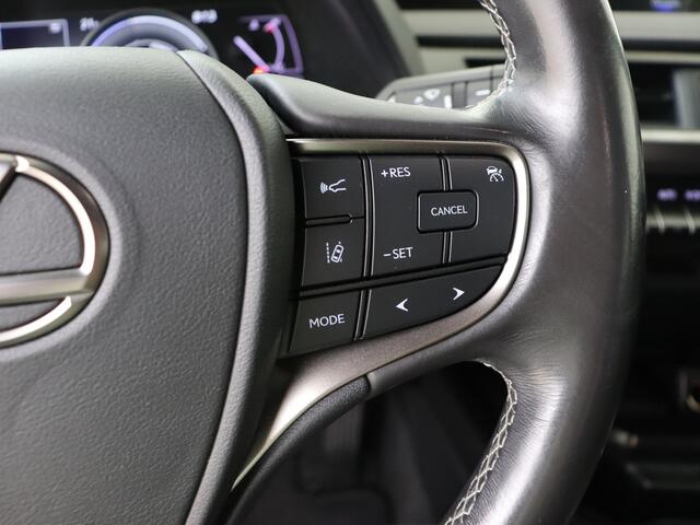 Lexus Ux 250h Business Line | Parkeersensoren | Navigatie | Apple Carplay & Android Auto |