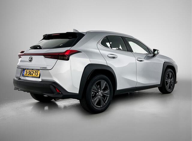 Lexus Ux 250h AWD Business Line