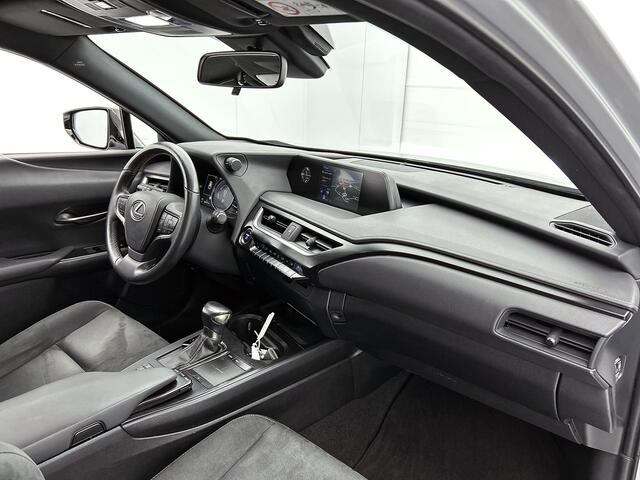 Lexus Ux 250h AWD Business Line