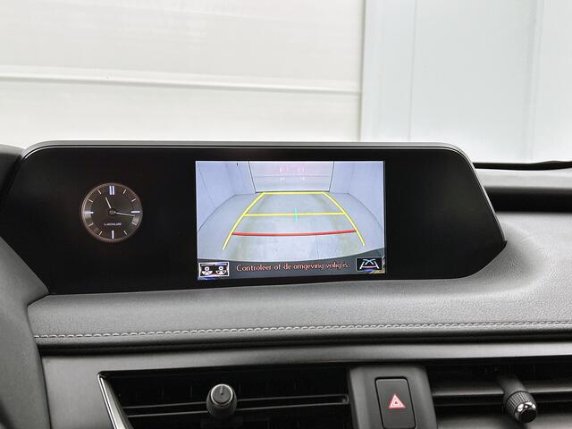 Lexus Ux 250h AWD Business Line