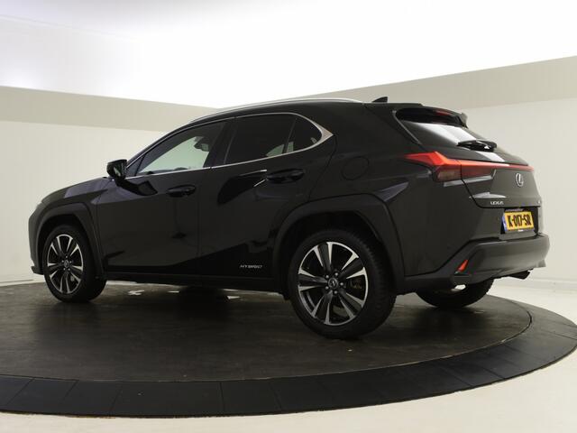 Lexus Ux 250h F Sport Line | Parkeersensoren | Stoelverwarming
