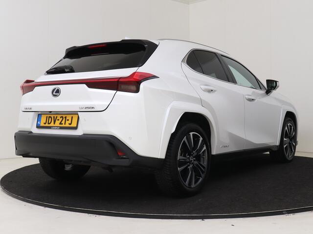 Lexus Ux 250h Luxury Line | Premium uitgevoerd | Lederen bekleding |