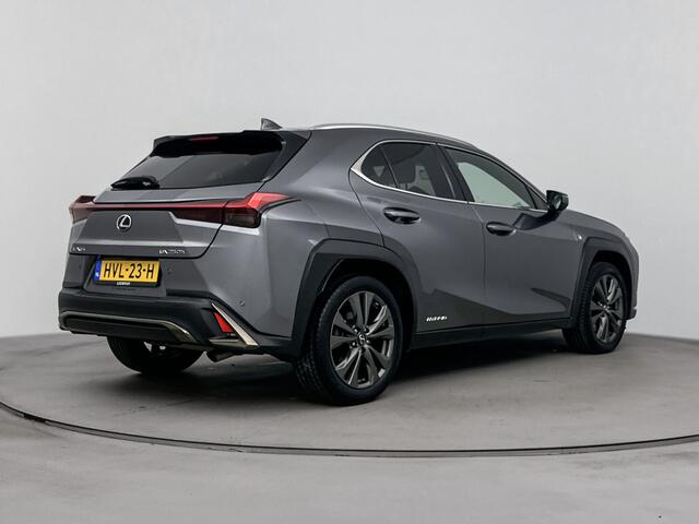 Lexus Ux 250h F Sport Premium | Groot Navigatie | Schuif- Kanteldak | Stoelverwarming |