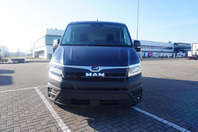 MAN TGE 3.140 | L3H2 | Aut | FACELIFT | Commander BOMVOL! | ACC | App-Connect | Camera | Stoel- en Stuurverwarming | Trekhaak | Dubbele cabine