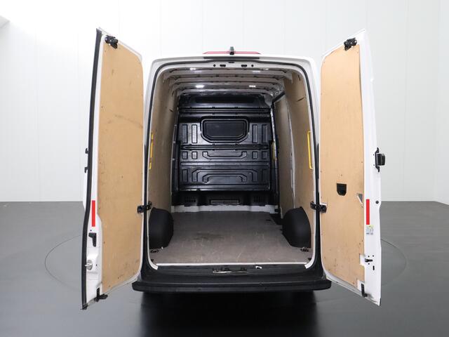 MAN TGE 2.0TDI 140PK DSG Automaat L3H3 | Camera | 3-Persoons | Betimmering | Airco | Cruise