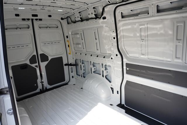 MAN TGE 30 2.0 Standaard Hoog Man TGE 2.140 6 handversnelling L3H3 2 schuifdeuren