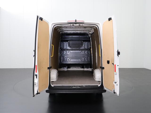 MAN TGE 2.0TDI 140PK DSG Automaat L3H3 | Touchscreen Multimedia | Camera | Cruise | 3-Persoons