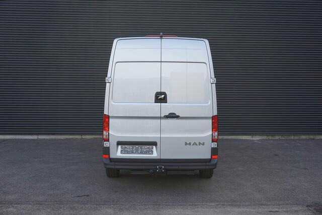 MAN TGE 3.160 | AUT | L3H3 | RWD | 3,5t Trekhaak | Automaat | Cruise | Stoelverwarming | Voorruitverwarming