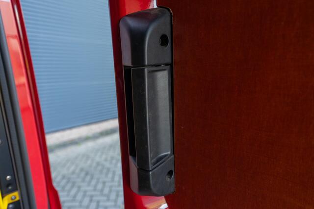 MAN TGE 35 2.0 Lang L4 Super Hoog 177PK Achteruitrijcamera, Trekhaak, LED Koplampen, Ergo Bestuurdersstoel, Airco, App Connect