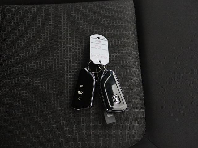 MAN TGE 2.0TDI 140PK L4H3 Maxi ( Model 2025 ) Digital Cockpit | Navigatie | Camera | Airco | 3-Persoons | Cruise | Betimmering