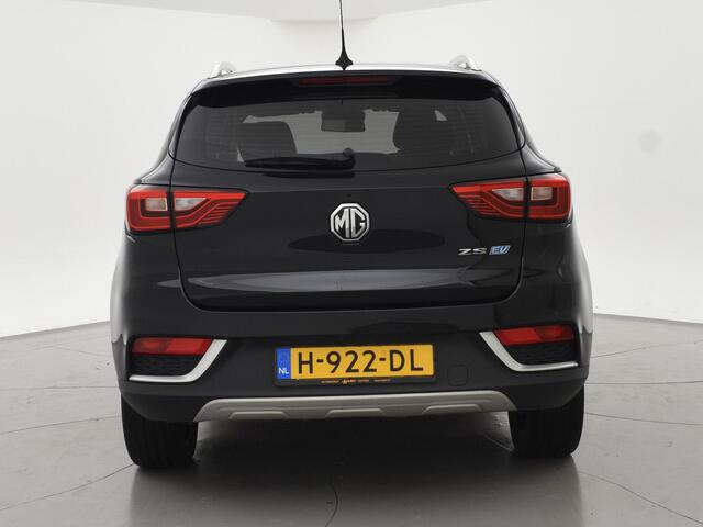MG ZS MG EV 45 kWh LUXURY + PANORAMA | LEDER | ADAPTIVE CRUISE | CAMERA | STOELVERW. | CARPLAY