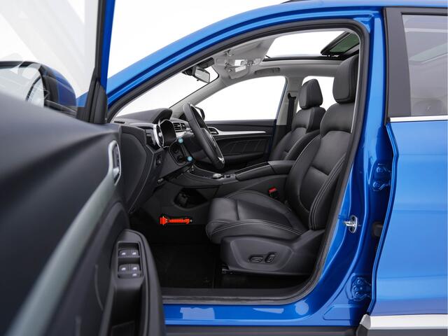 MG ZS EV Luxury 45 kWh (INCL-BTW) Aut. *PANO | LUXURY-LEATHER | CCS-FASTLOADER | KEYLESS | NAVI-FULLMAP | ADAPTIVE-CRUISE | CAMERA | HEATED-SPORTSEATS | CARPLAY | BLINDSPOT | DAB | LANE-ASSIST | PRIVACY-GLASS | 17"