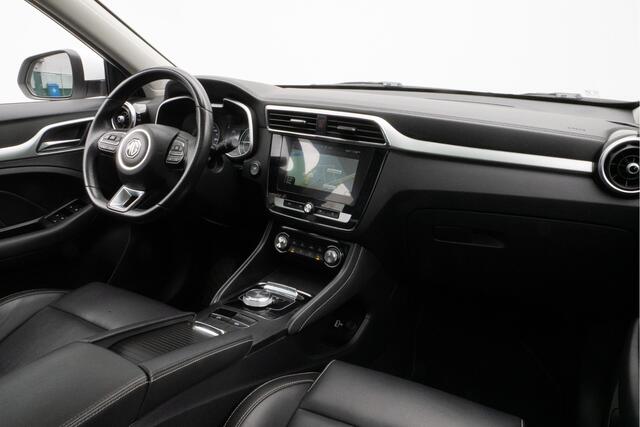 MG ZS MG EV Luxury 45 kWh Panoramadak/ Leer/ Stoelverwarming/ Adapt. cruise/ Camera/ Carplay