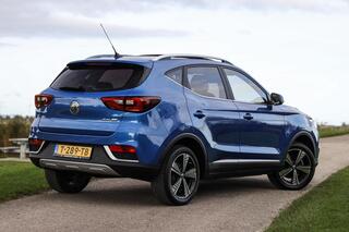 mg-zs-mg-ev-luxury-45-kwh-?-leder-?