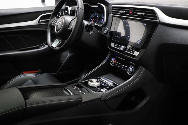 MG ZS MG EV Luxury 45 kWh | PANORAMADAK | STOELVERWARMING | APPLE | CAMERA