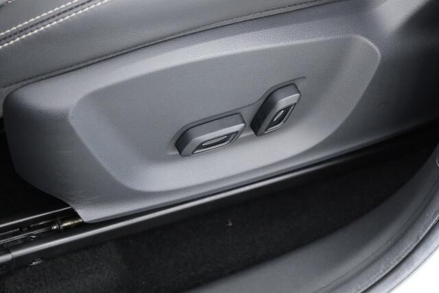 MG ZS EV Luxury 45 kWh | Pano | Camera | Adapt. Cruise | Keyless | Apple CarPlay