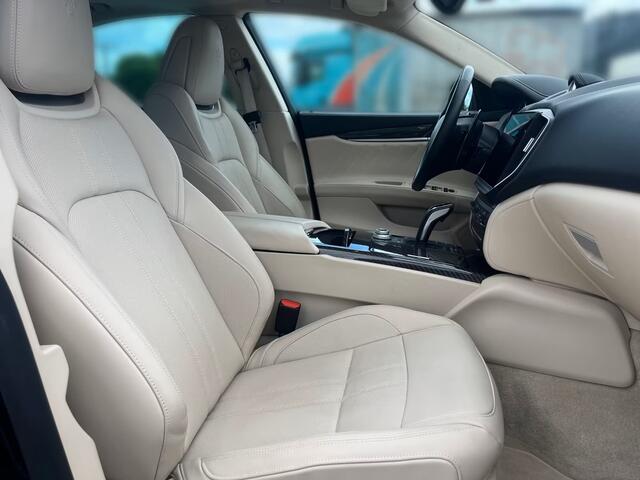 Maserati GHIBLI 3.0 V6 Modena 430 PK ACC Schuifdak Stoelkoeling 360 Camera Carbon