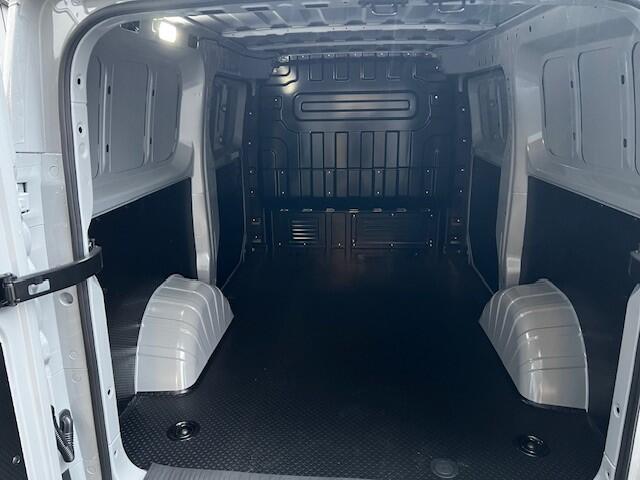 Maxus eDELIVER 5 L1 64 kWh | uit voorraad leverbaar | Cement Grey en Massive Black