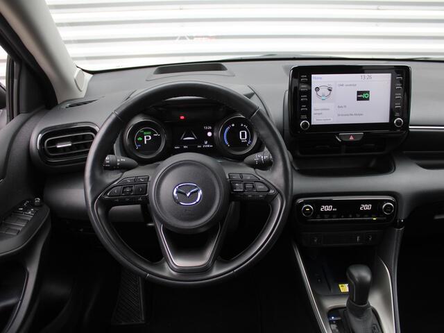 Mazda 2 Hybrid 1.5 Select | 16" LM | Stoel- & stuurverwarming | HUD | Camera | Dodehoek sensor |