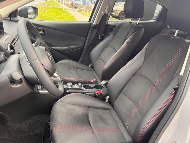 Mazda 2 1.5 e-SkyActiv-G 90 Homura Aka