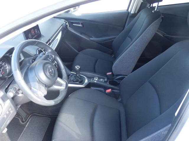 Mazda 2 1.5 E-SA-G HOMURA