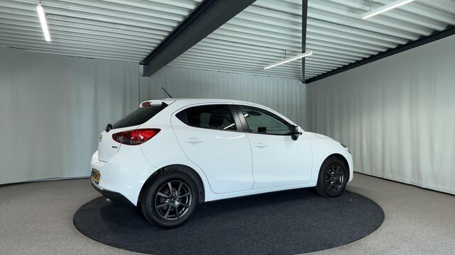 Mazda 2 1.5 Skyactiv-G Luxury Automaat | LED | NAVI