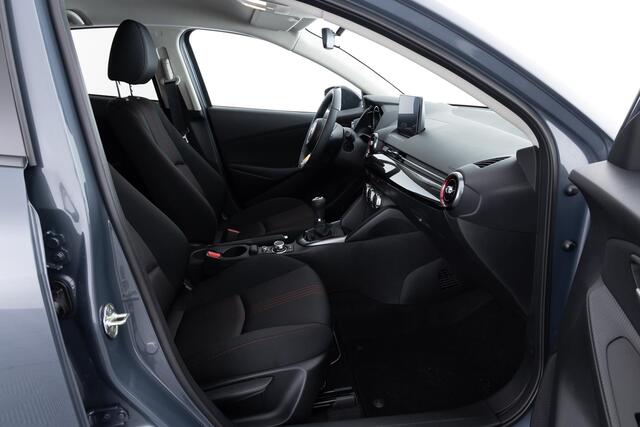 Mazda 2 1.5 e-SkyActiv-G 90 Homura | APPLE CARPLAY | DODEHOEK DETECTIE | 16 INCH LM | STOELVERWARMING | AIRCO AUTOMATISCH | DEMO | * 6 JAAR FABRIEKSGARANTIE |