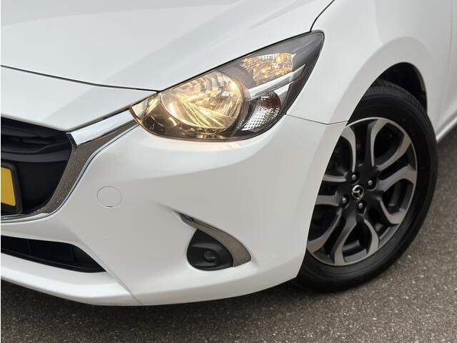 Mazda 2 1.5 Skyactiv-G Dynamic+ / Navigatie