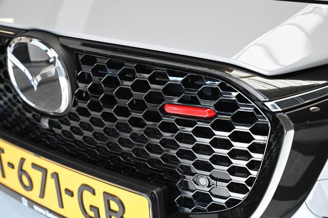 Mazda 2 e-SkyActiv-G 90 6MT Homura Aka met DA pack *Trekhaak* *Dealeronderhouden*