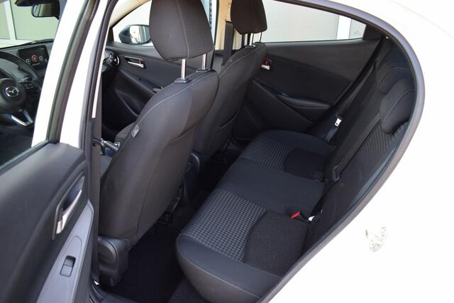 Mazda 2 1.5 Skyactiv-G Dynamic+ OrigNL | Trekhaak | Navi | Cruise control | PDC