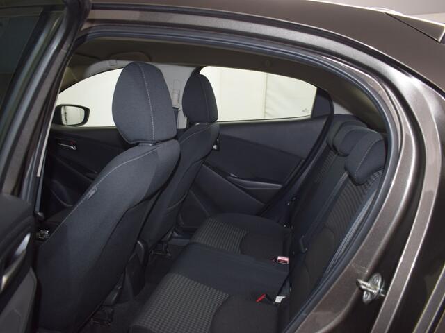 Mazda 2 1.5 Dynamic NAVI LMV PDC