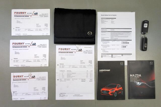 Mazda 2 1.5 90pk Sports-line