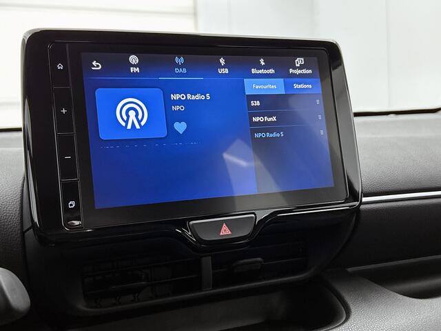 Mazda 2 Hybrid 1.5 Centre-line