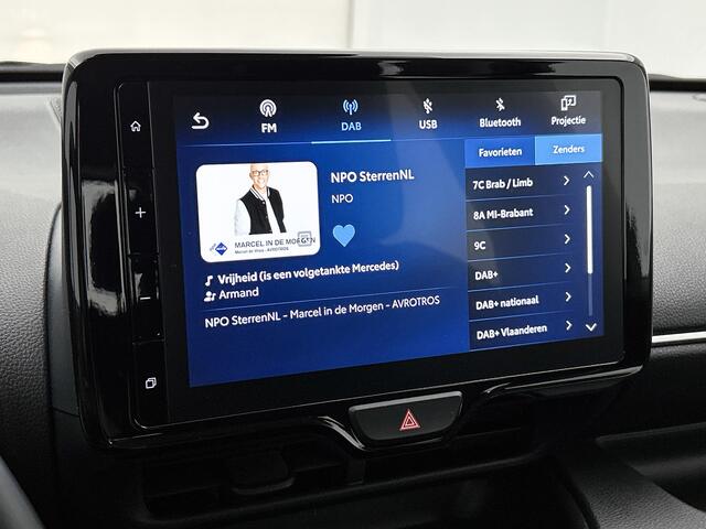 Mazda 2 Hybrid 1.5 Centre-line