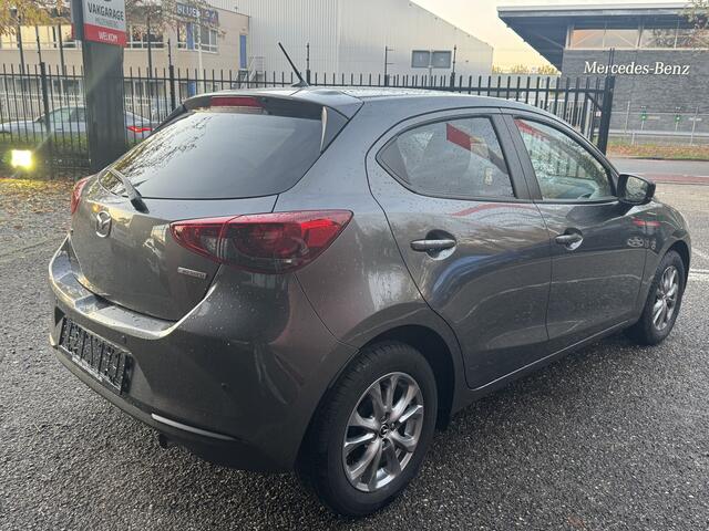 Mazda 2 1.5 Skyactiv-G Comfort // NAVI + CARPLAY // PDC // CRUISE // AIRCO // STOELVERWARMING