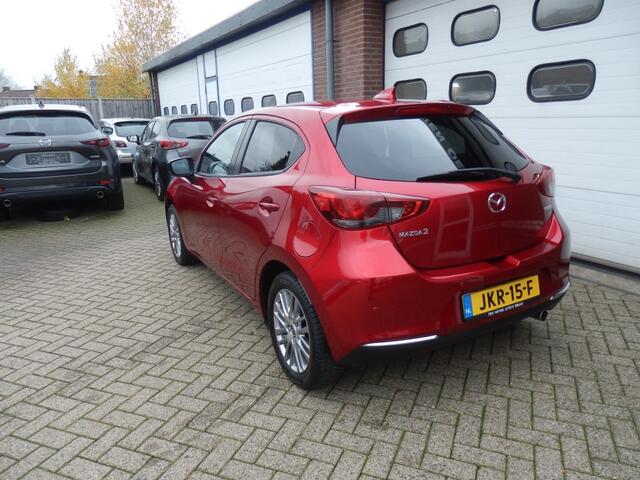 Mazda 2 1.5 SKYACT-G LUXURY / automaat / 16 inch alu / Head-up display