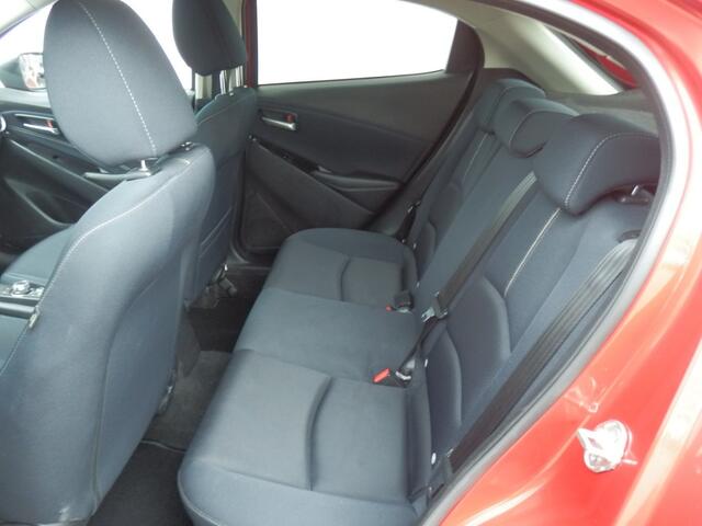 Mazda 2 1.5 SKYACT-G LUXURY / automaat / 16 inch alu / Head-up display