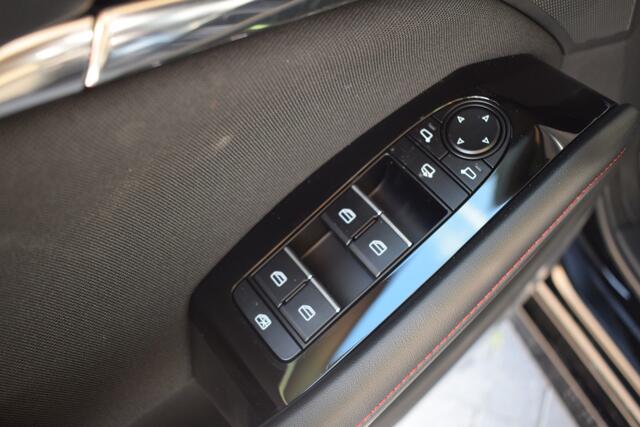 Mazda 3 2.0 e-SkyActiv-X 186 Homura - nu met ¤ 3.000,- Voorraad korting - Meerdere kleuren/uitvoeringen uit voorraad leverbaar