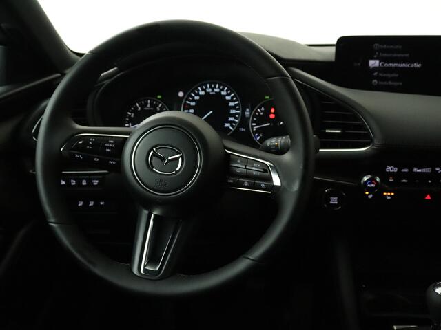 Mazda 3 2.5 e-SkyActiv-G M Hybrid 140 Takumi DEMO | Navigatie | Voorstoelen verwarmd | Stuurwiel verwarmd |