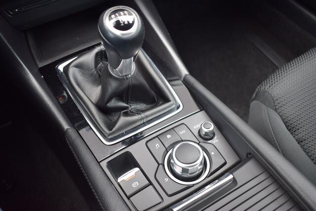 Mazda 3 2.0 SkyActiv-G 120 GT-M LED | ECC | Telefonie | Sportstoelen | Trekhaak | Stoelverwarming