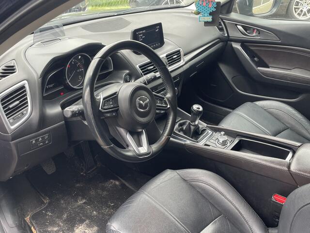 Mazda 3 2.0 SkyActiv-G 120 GT-M 50% deal 8.975,- ACTIE Leder / Bose / HUD / Stoel-Stuurverwarming / Navi / DAB