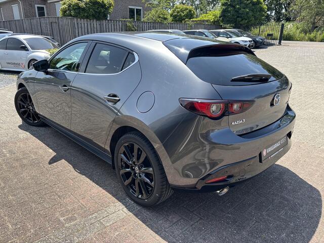 Mazda 3 2.0 e-SkyActiv-X M Hybrid 186pk Homura Carplay / Keyless / Camera