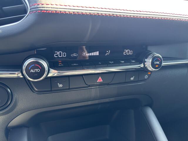 Mazda 3 2.0 e-SkyActiv-X M Hybrid 186pk Homura Carplay / Keyless / Camera