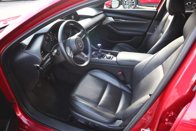 Mazda 3 2.0 SkyActiv-G Luxury + i-Activsense pakket