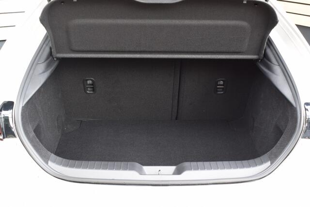 Mazda 3 2.5 e-SkyActiv-G M Hybrid 140 Homura - Nu met ¤ 3.000,- Voorraad Korting